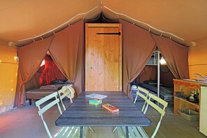Tent | Living area