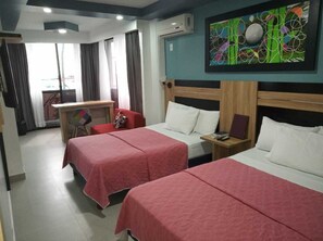 Family Suite | In-room safe, free WiFi - Hotel Casablanca Salinas (Salinas)