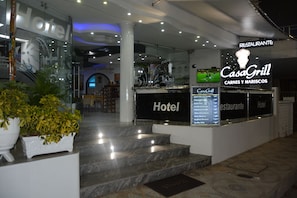 Property entrance - Hotel Casablanca Salinas (Salinas)