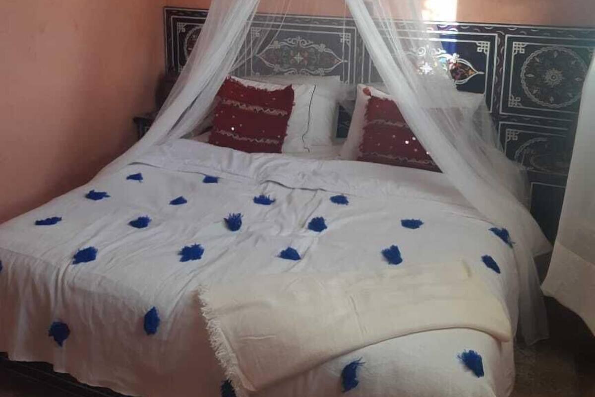 Habitación doble estándar, baño compartido | Wifi gratis y ropa de cama