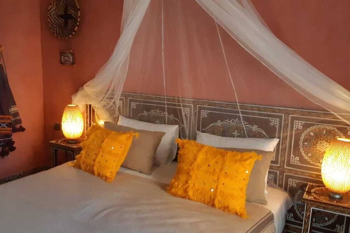 Habitación doble Deluxe, baño privado | Wifi gratis y ropa de cama