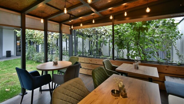 Economy-Zweibettzimmer | Terrasse/Patio