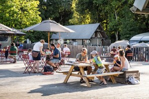 Terrace/patio - Huttopia Calvados (Moyaux)