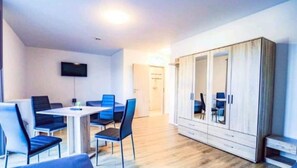 ファミリー ルーム | リビング エリア | 薄型テレビ