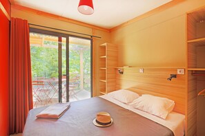 Family Chalet (Ottawa)