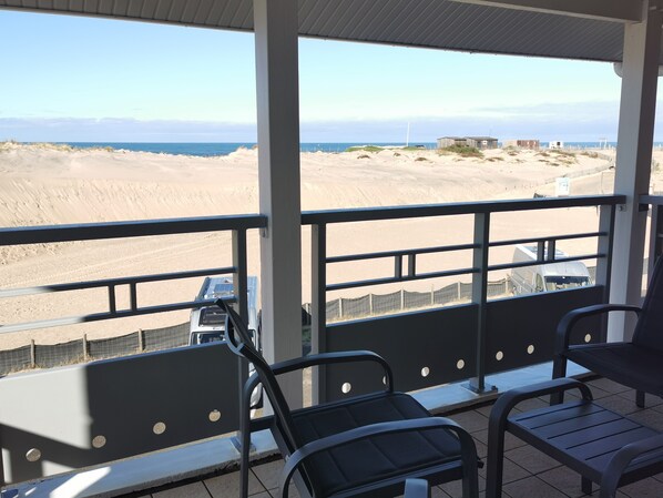 Property grounds - BiscaOcean - T3 seafront apartment with pool and terrace (Biscarrosse Plage)