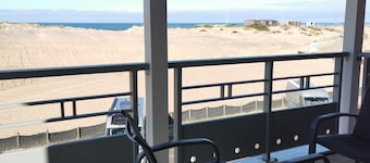 Lys T3-leilighet, strandpromenade, havutsikt, klassifisert 3 *