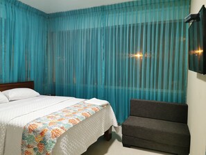 Blackout curtains, free WiFi