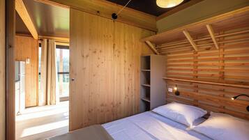 Superior Chalet (Evasion Vista) | 2 bedrooms, cots/infant beds