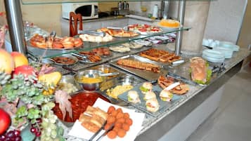 Desayuno continental incluido todos los días