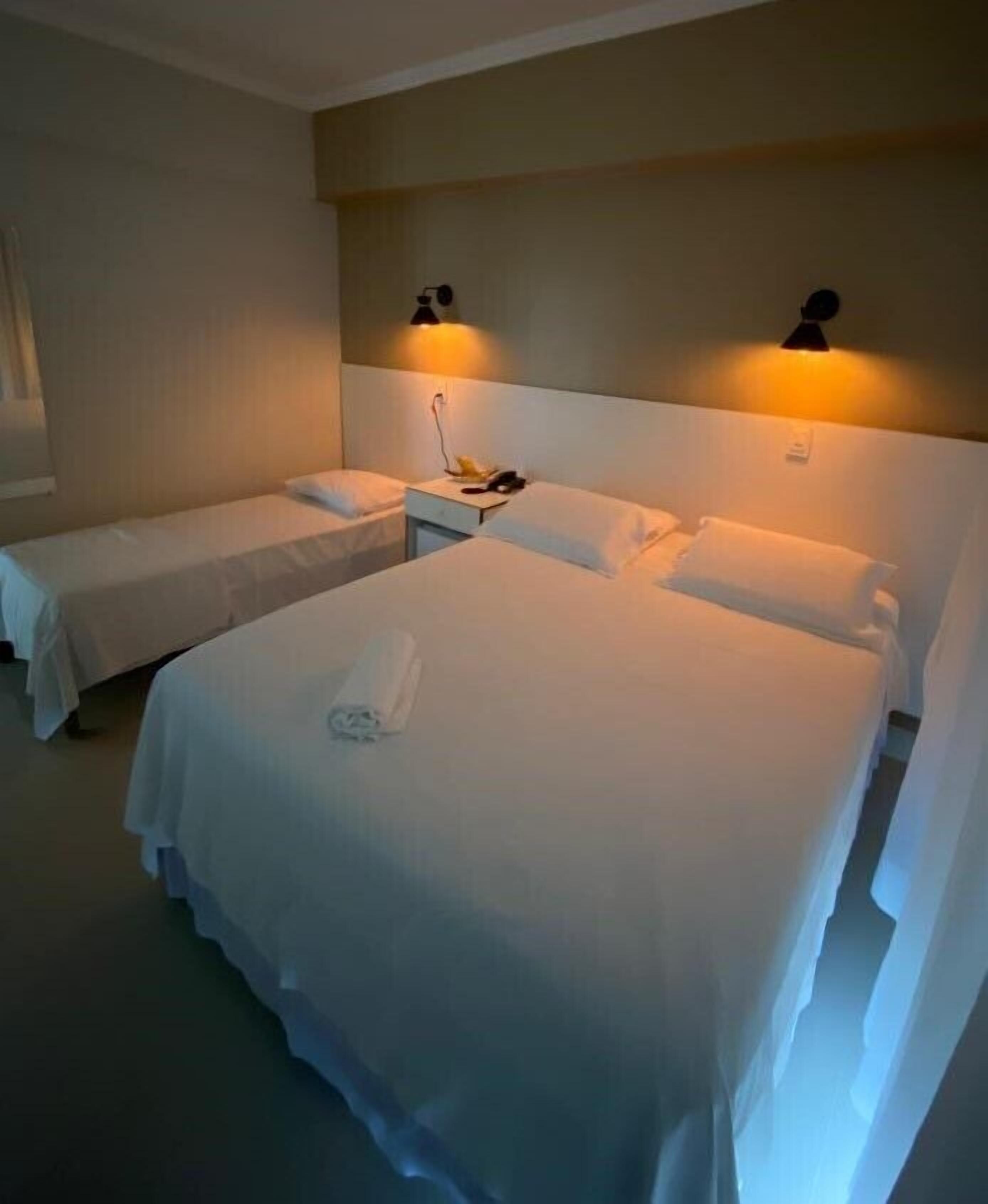 1 bedroom, minibar, desk, laptop workspace