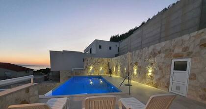 Apartments Mate with pool