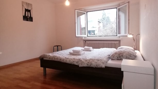 Uklassifisert bilde, 1 av 23, knapp