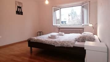 Huis (incl. cleaning fee 70 CHF) | Hypoallergeen beddengoed, een laptopwerkplek, gratis wifi, beddengoed