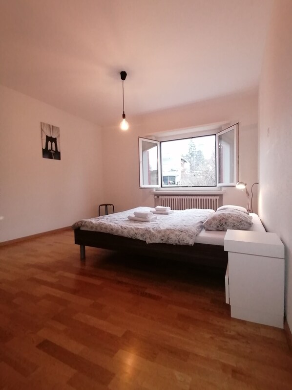 2 habitaciones y ropa de cama hipoalergénica