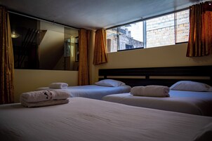 Basic háromágyas szoba, 3 egyszemélyes ágy | Ingyenes wifi és ágynemű