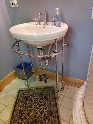 Bathtub, hair dryer, towels, soap - A modern "State of the Art" Log Cabin  nestled in a serene wooded property. (Accord)