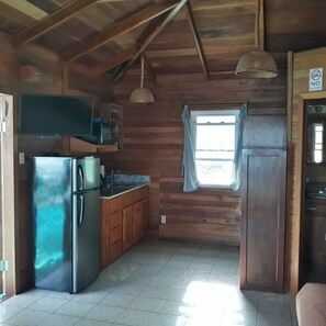 Cabin, Kitchenette, Sea View | Private kitchenette | Full-size fridge, microwave, toaster oven, cookware/dishes/utensils - Coco's Beachfront Cabanas (Placencia)