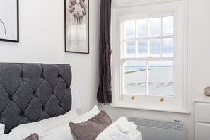 Exclusive Penthouse, 3 Bedrooms, Non Smoking, Sea View | Dihias secara berasingan, dilengkapkan perabot secara berasingan