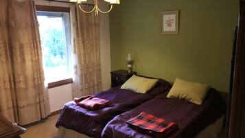 3 dormitorios, tabla de planchar con plancha, wifi y ropa de cama