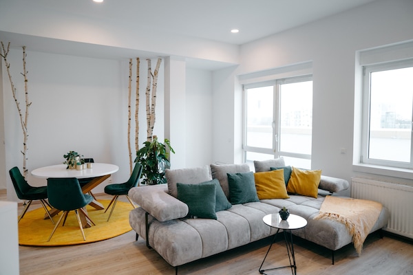 Phòng Suite | Khu phòng khách | TV LED