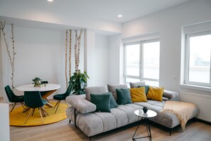 Suite | Wohnbereich | LED-Fernseher