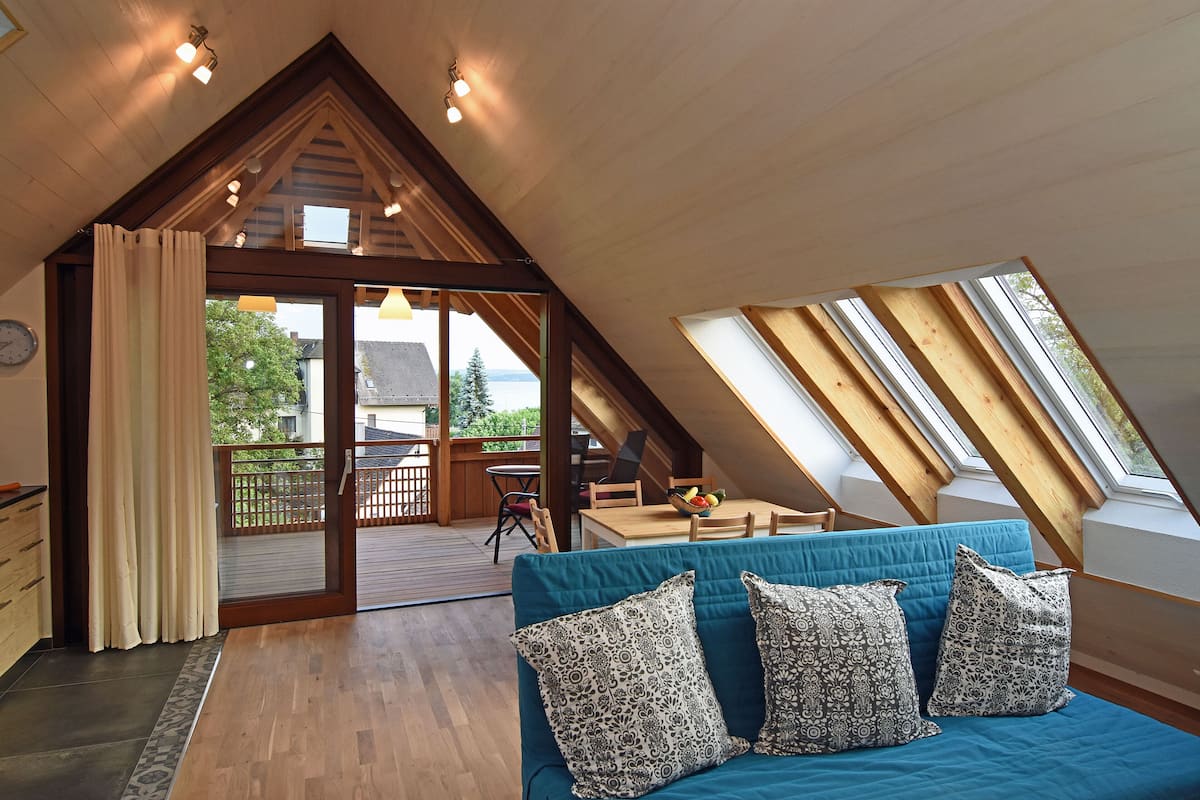 Apartment, 2 Schlafzimmer (Sonnenhut) | Wohnbereich | Flachbildfernseher