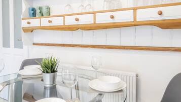 House | Private kitchen | Fridge, microwave, electric kettle
