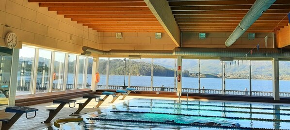 Pool - Apartment on the ocean and the beach. . (santa marta de ortigueira)