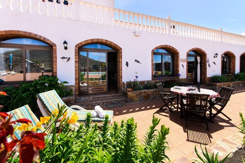 Villa Clara 1 : Grande Piscine, Vue Imprenable, Terrasse, Jardin et Wi-Fi à Lanzarote