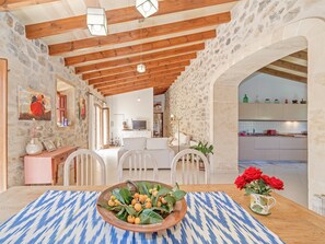 Dining - Stone-villa in a rural idyll with pool– Villa Mamici (Capdepera)