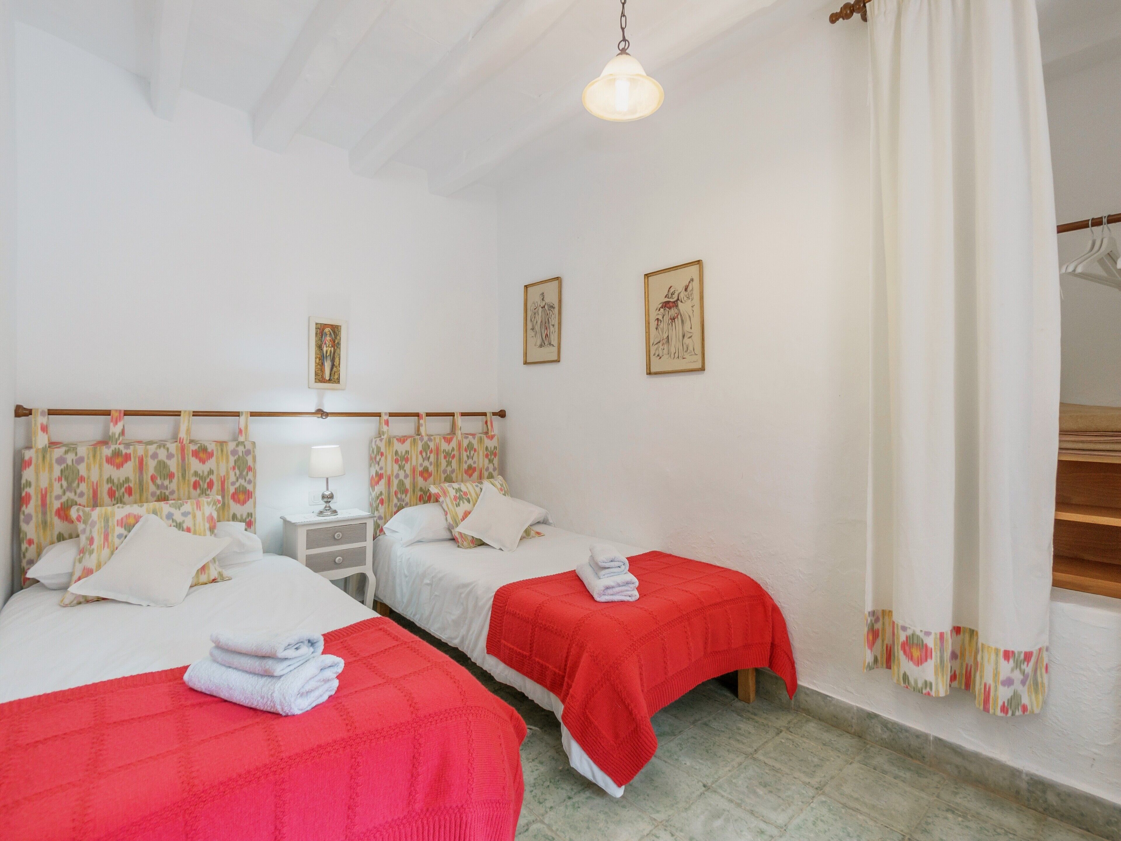 3 camere, ferro/asse da stiro, Wi-Fi gratuito, lenzuola