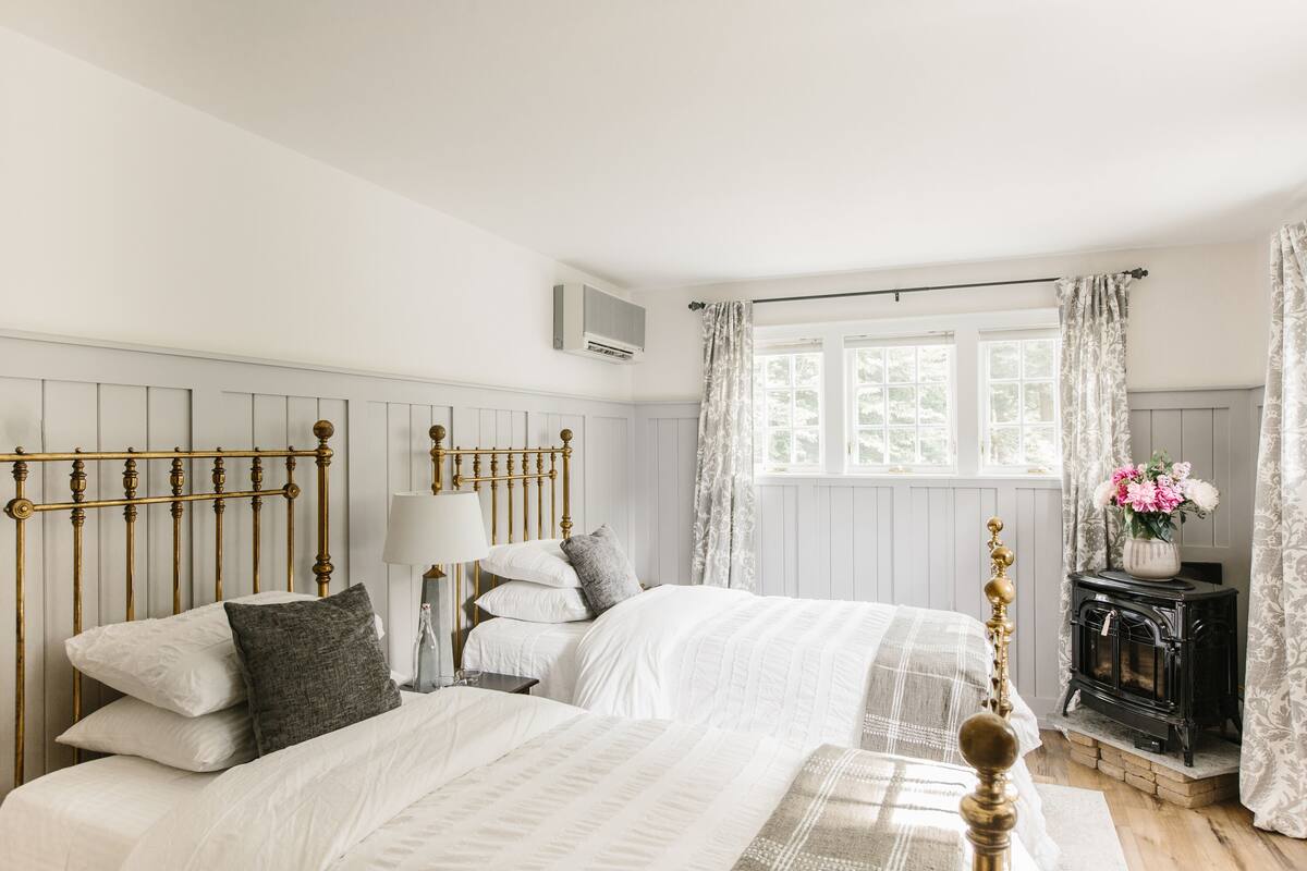 Chambre Deluxe avec lits jumeaux | Accès au Wi-Fi (inclus), décor unique, literie fournie