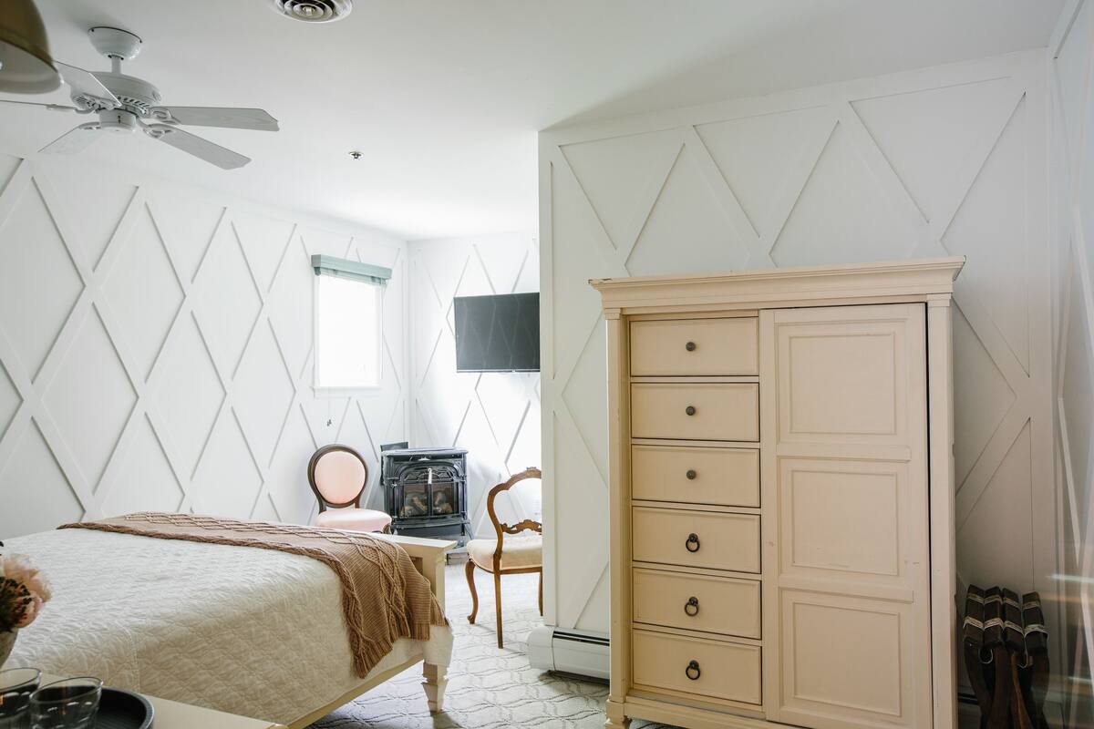 Chambre romantique | Accès au Wi-Fi (inclus), décor unique, literie fournie