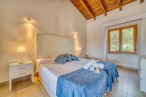 3 chambres, fer et planche Ă repasser, Wi-Fi gratuit, draps fournis
