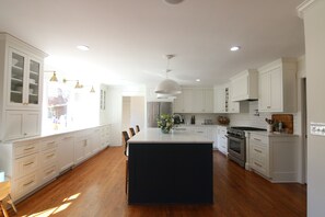 Fridge, microwave, oven, stovetop - Master's Rental off Washington Rd! Close & Convenient to Course & Restaurants! (Evans)