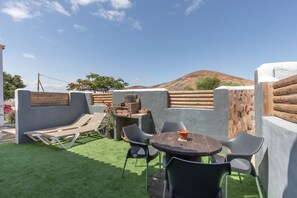 Unclassified image, 5 of 30, button - Rural Apartment "Casa Suárez" with Terrace, Mountain View & Garden (Tuineje)