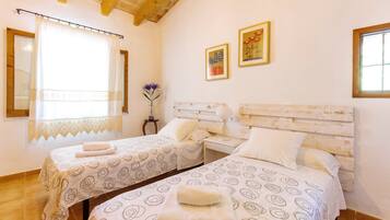 2 chambres, Wi-Fi gratuit, draps fournis