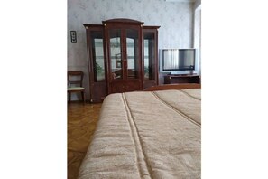 2 bedrooms, internet