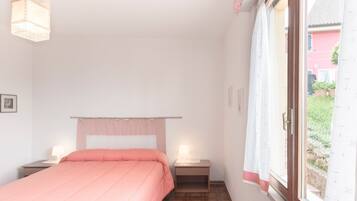 3 chambres, Wi-Fi gratuit, draps fournis