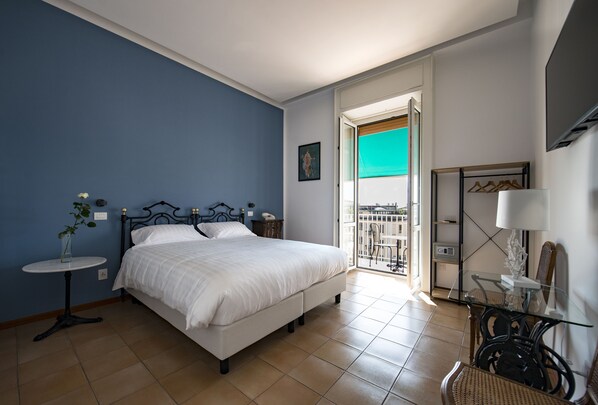 Soundproofing, cots/infant beds, free WiFi
