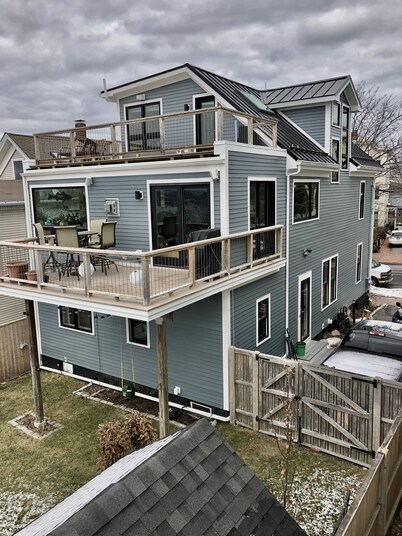 The Globe House on Munjoy Hill - Walk to Breweries