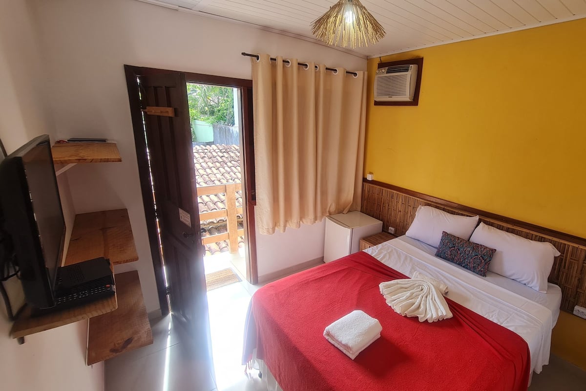 Basic Double Room | Minibar, WiFi (free)