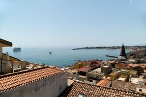 Property grounds - Nick & Santo’s Holiday Homes C1 (Giardini Naxos)
