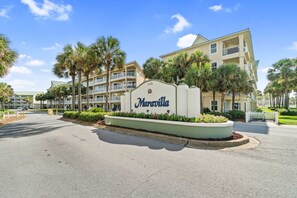Exterior - Maravilla 2313 1 Bedroom /2 Bath Gulf Front Beach Service Pet friendly Best available for the price (Miramar Beach)