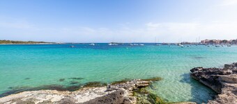 With pool in a quiet location - Villa Ses Salines