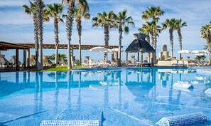 Outdoor pool - Vida Maya by Dicasi PP (Puerto Peñasco)