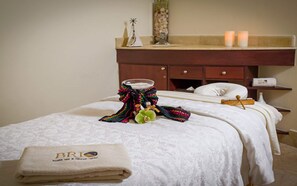 Sauna, hot tub, mud baths, aromatherapy, hot stone massages, body wraps