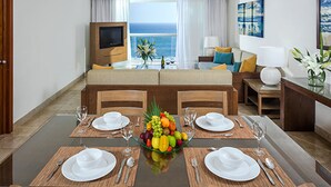 Apartment, 2 Schlafzimmer | Essbereich im Zimmer