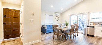 @ Marbella Lane - NEW! 3BR CozyRetreat in DTWN SJ